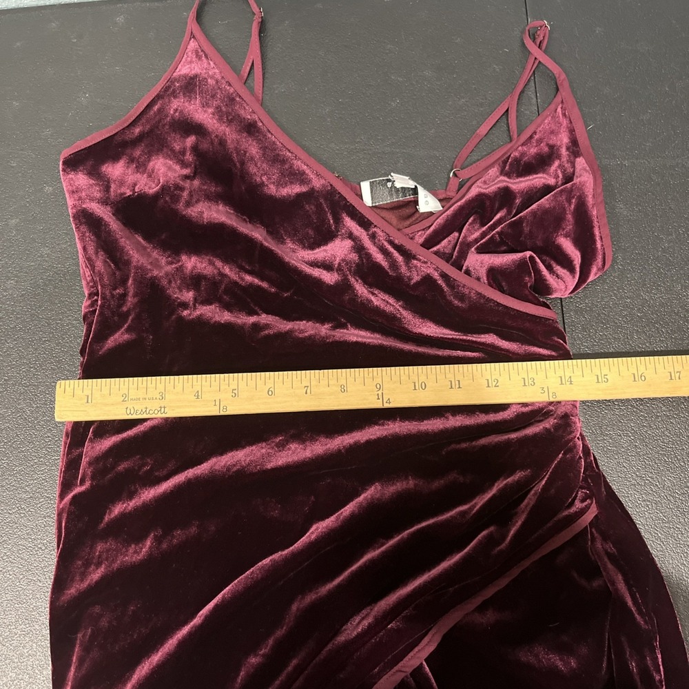Adelyn Rae Dress Women L Burgundy Silk Blend Velvet‎ Faux Wrap Ruched FD3316L - Picture 8 of 9